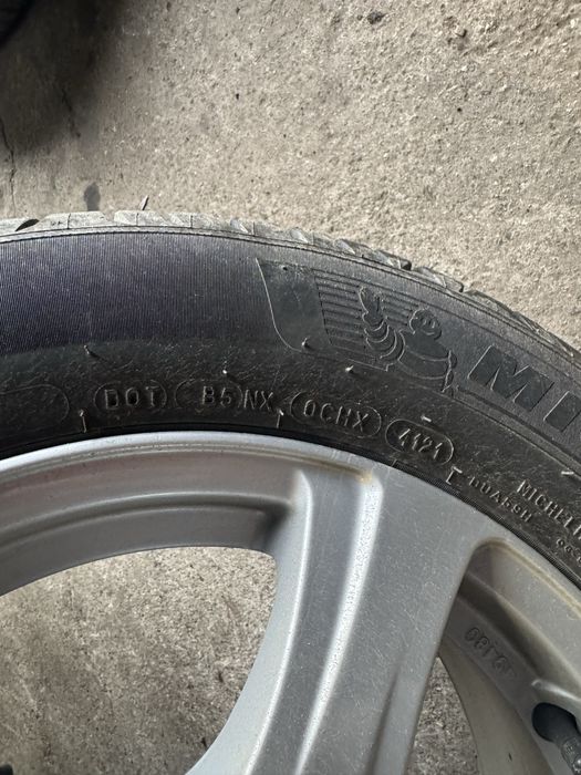 Vând set de 4 anvelope de vară Michelin Primacy 4 – 185/65 R15