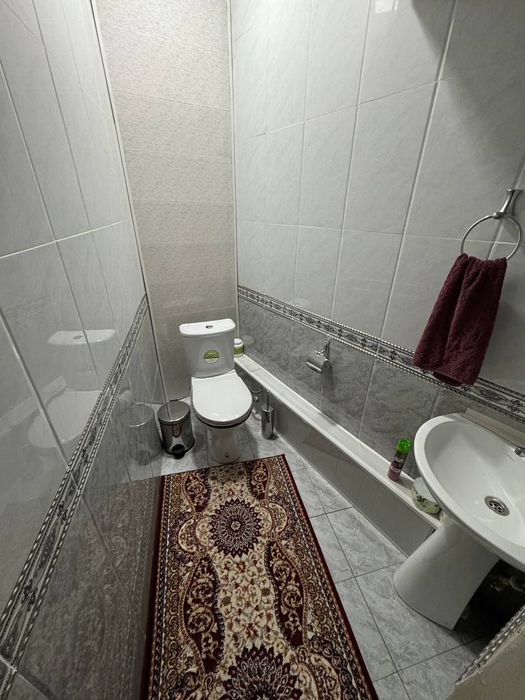 Продажа 4 хона 5 етаж 5 етажл 
Тасикбойов 1
Йули юзи
93 кв