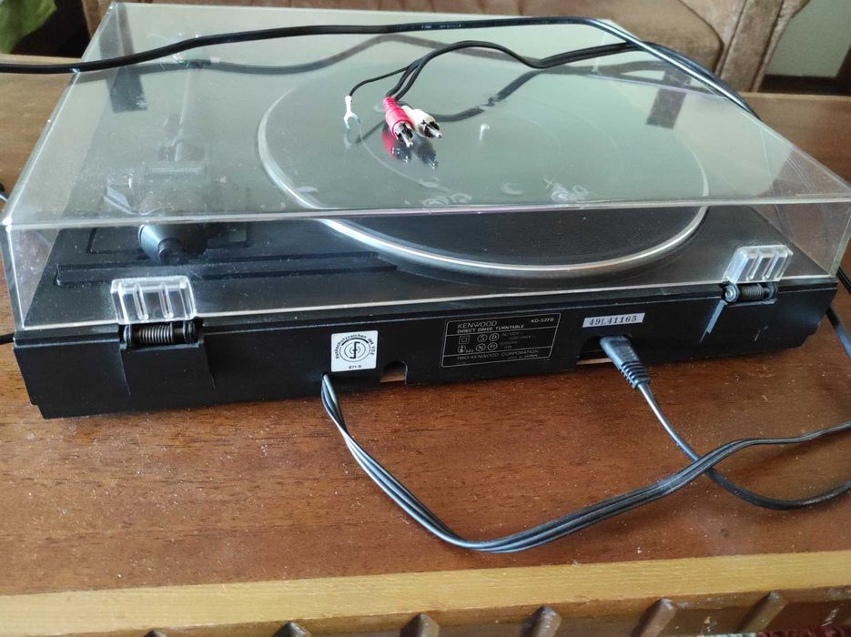 Грамофон Kenwood KD-52FB direct drive + подарък слушалки