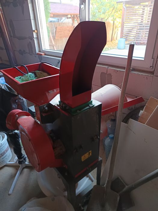 Moară cu ciocănele