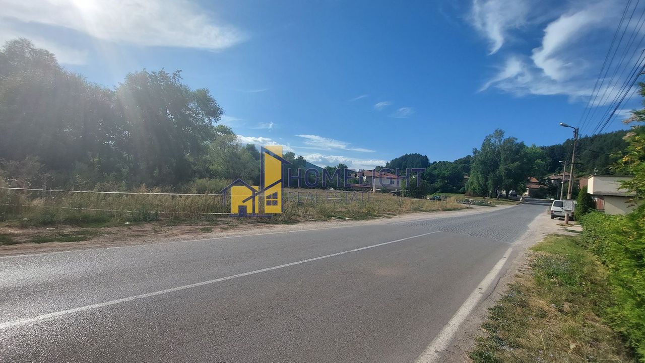Продава се Парцел в с. Студена, Област Перник - 1315 кв.м за 66 €/кв.м - Снимка #3