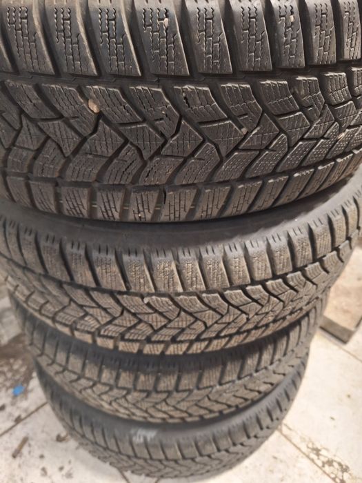 205 60 16-Dunlop set anvelope iarna