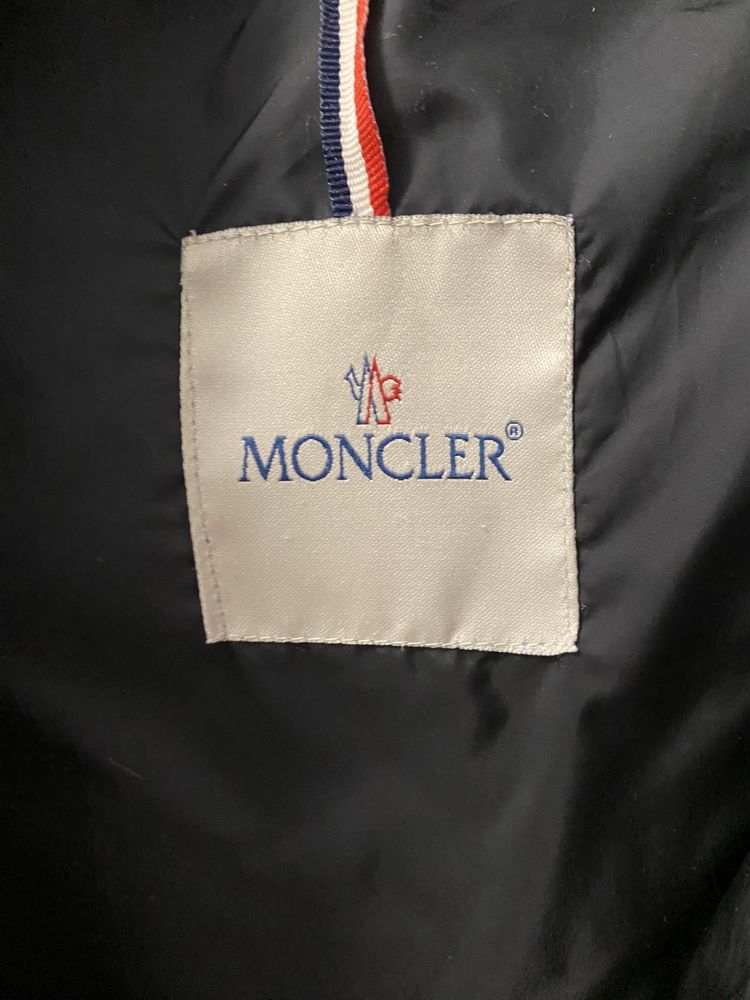 Geaca Moncler nr 3