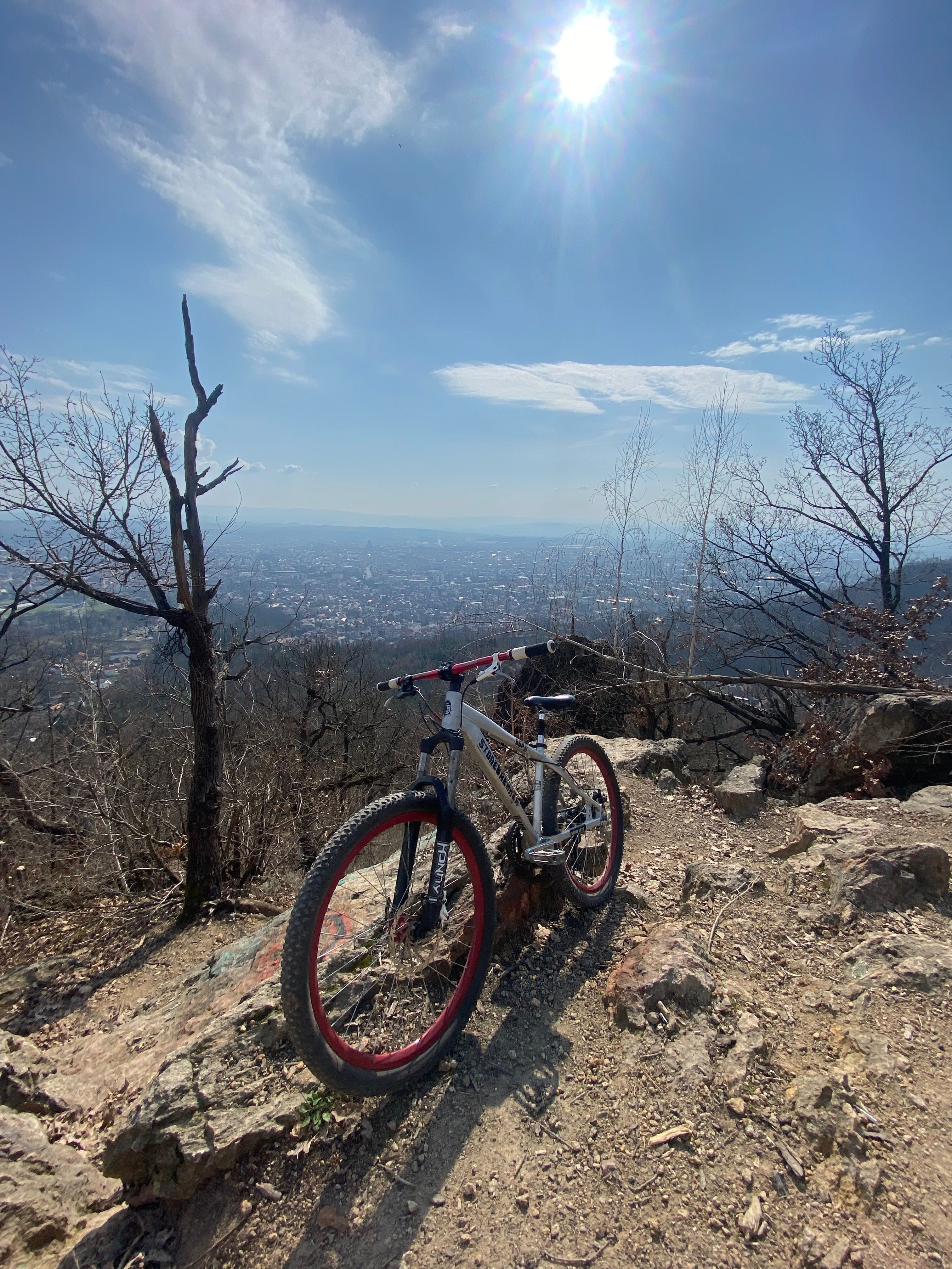 Vând bicicleta mtb StoneBraker