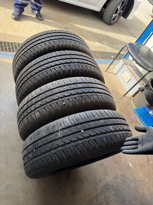 Anvelope Vara/Iarna cu jante de tabla 195/65 R15 91T