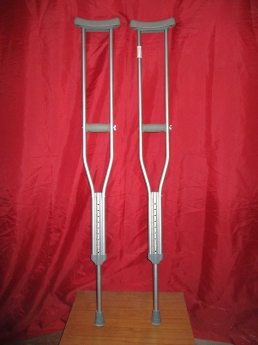 Алуминиеви Подмишнични Регулируеми Патерици