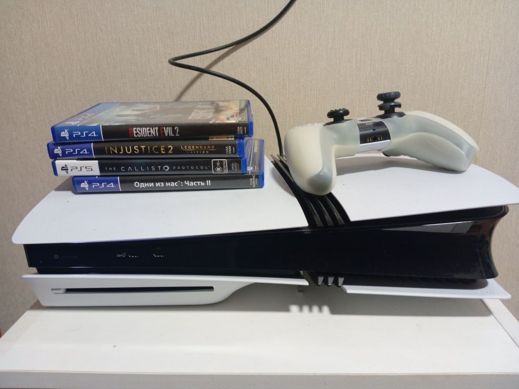Ps 5 pro +дисковод+4 игры есть red