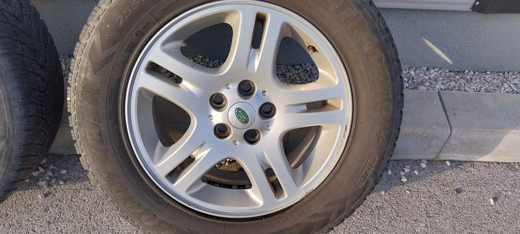Зимни гуми с джанти 18" за Land Rover Discovery 3