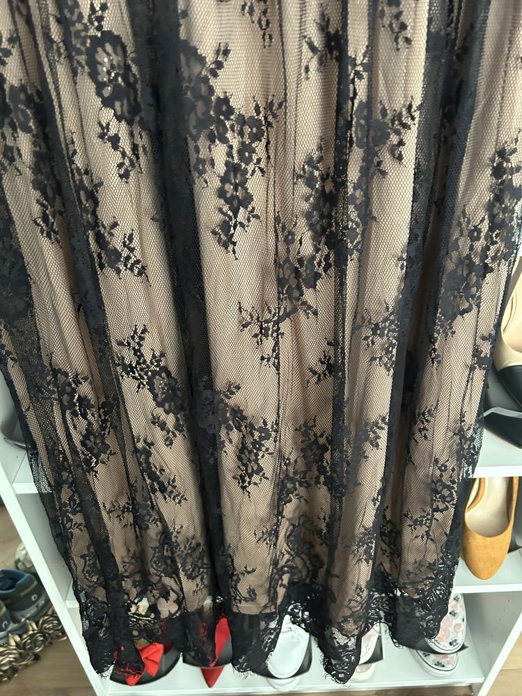 Rochie eleganta cu dantela