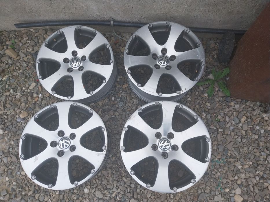 Jante touran cross  r17