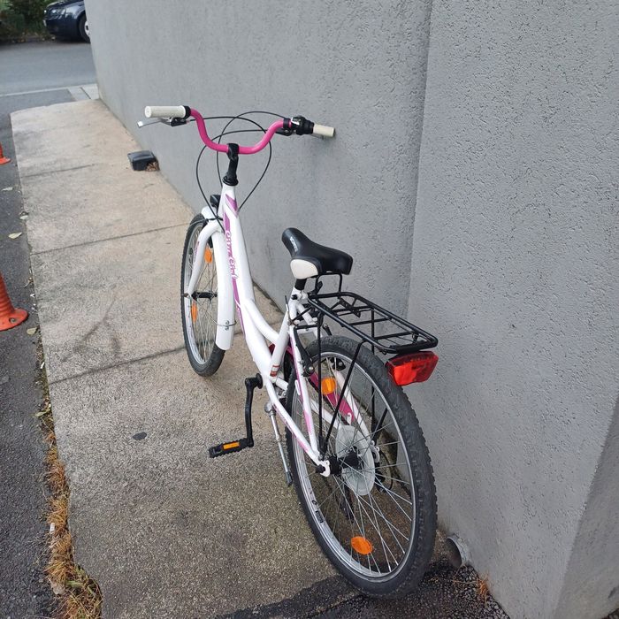 Vând bicicleta copii 24"