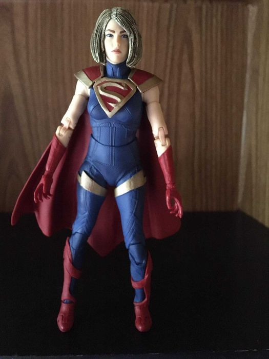 Supergirl Kara Zor-El фигурка