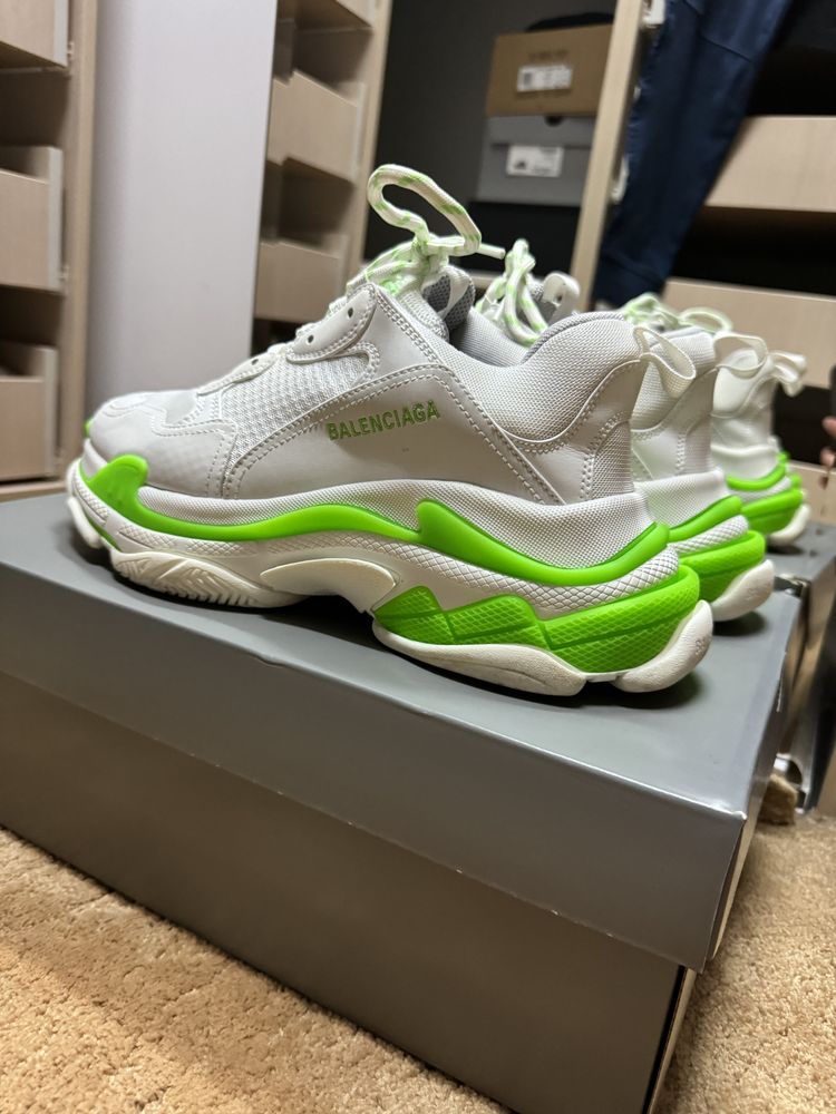 Balenciaga Triple S