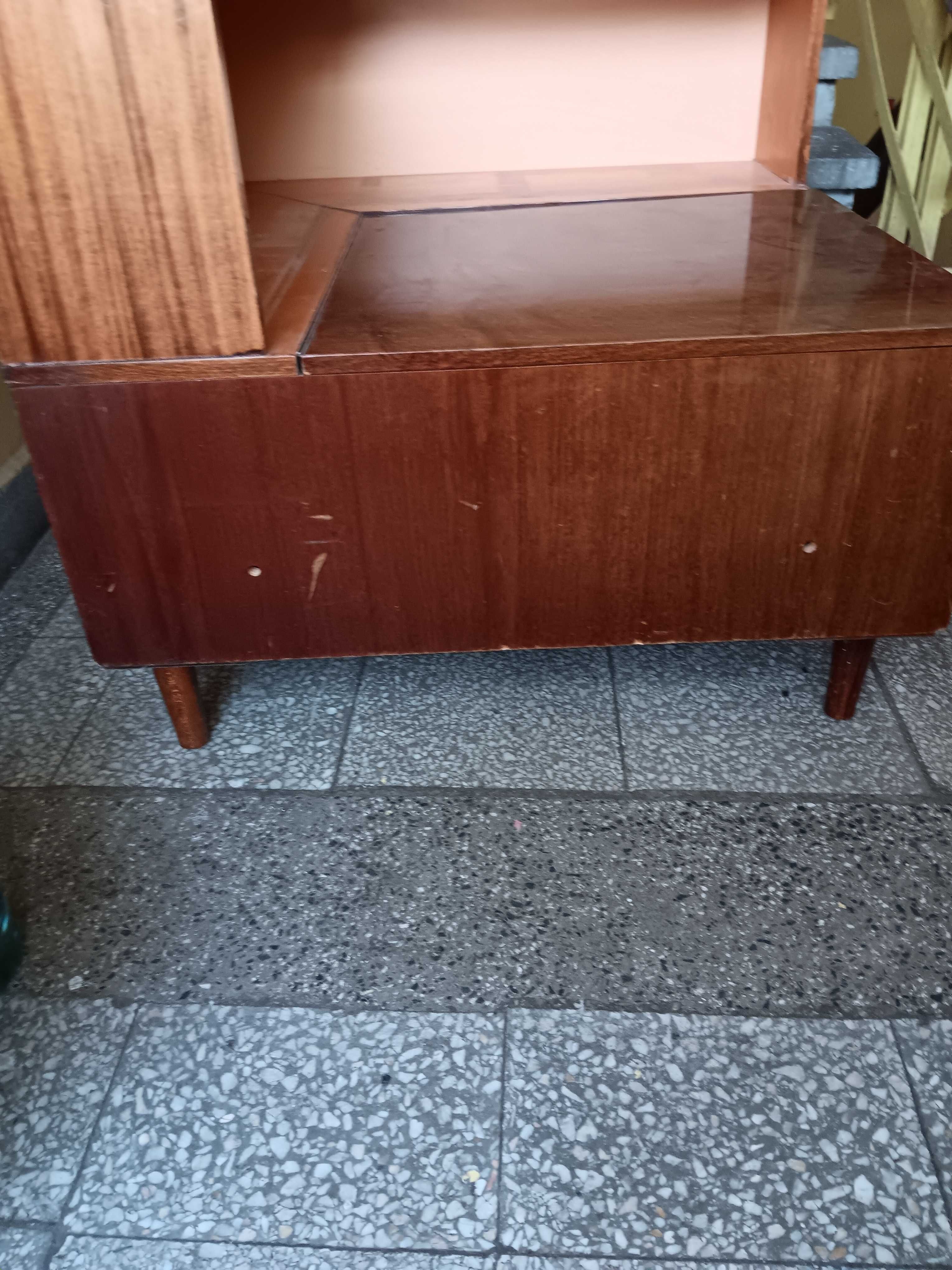 Стара дървена ракла