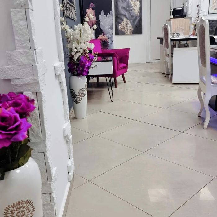 Дава се под наем  в Варна, Колхозен пазар -  кв.м за 220 € - Снимка #3