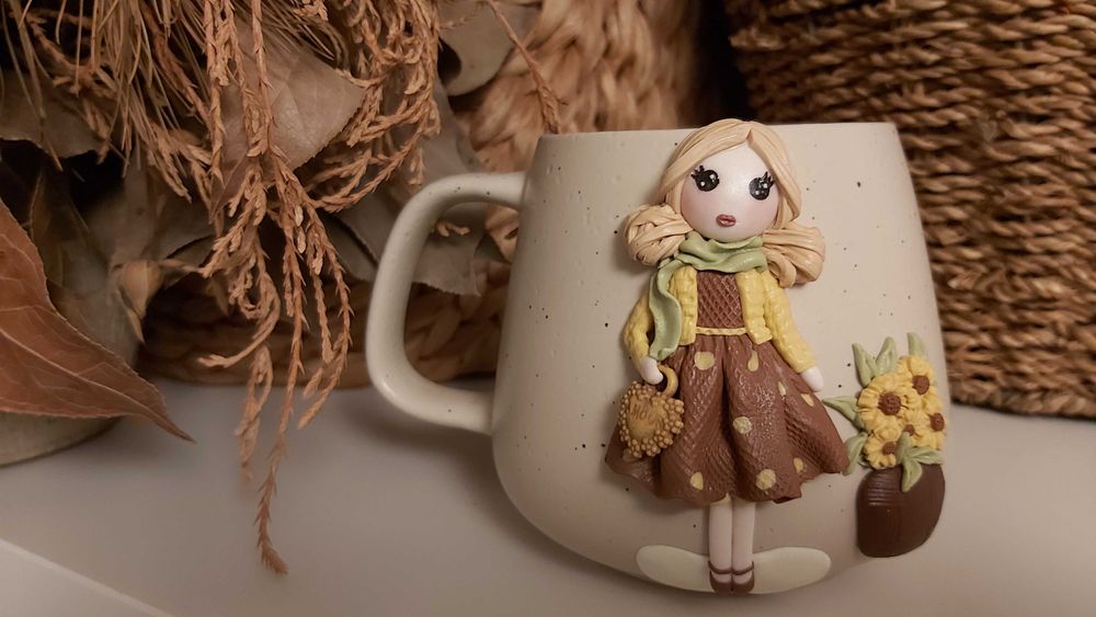 Cadou pentru fetita/sotie cana papusa handmade