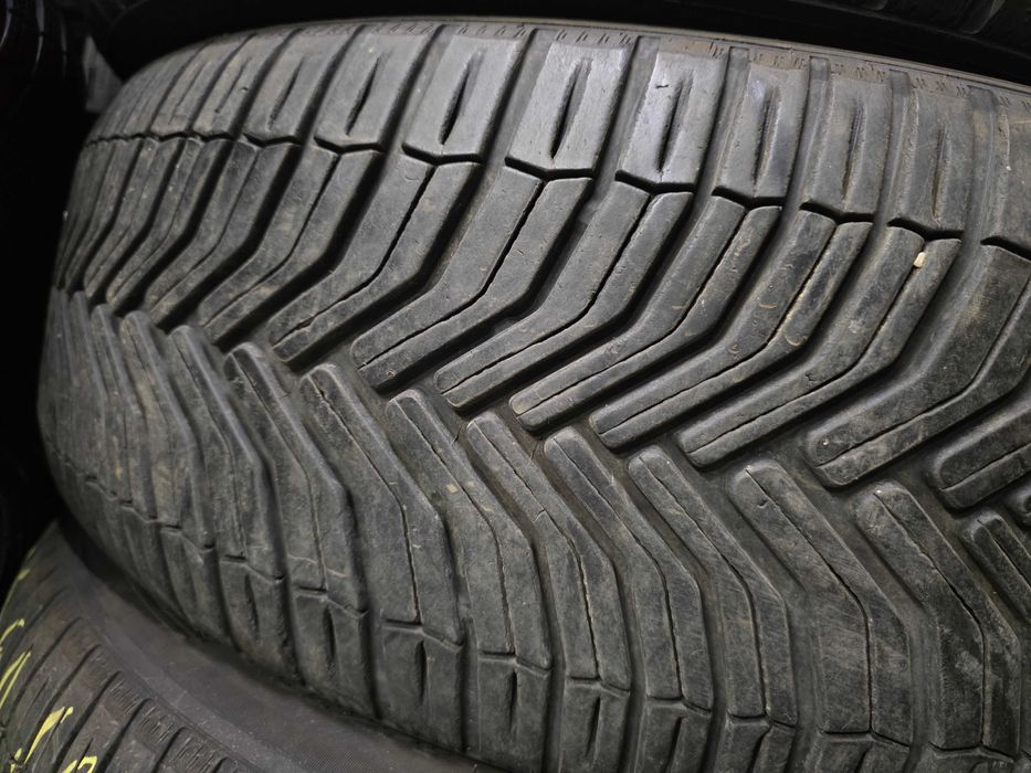 4бр Всесезонни гуми 235 60 18 - Michelin - DOT 2023