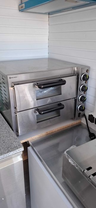 Rulota fast-food 8000 euro