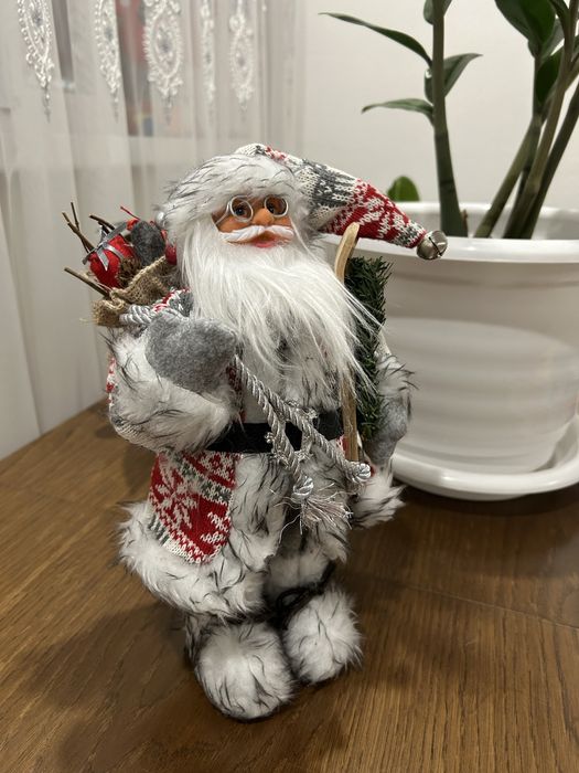 Продам нарядных новогодних сантаклаусов