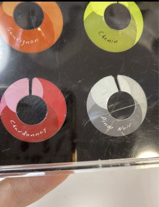 Много оригинални етикети за чаши Франция  Chic Glass