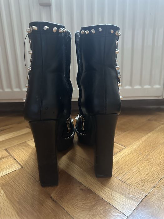 Черни боти на ток, 38 размер