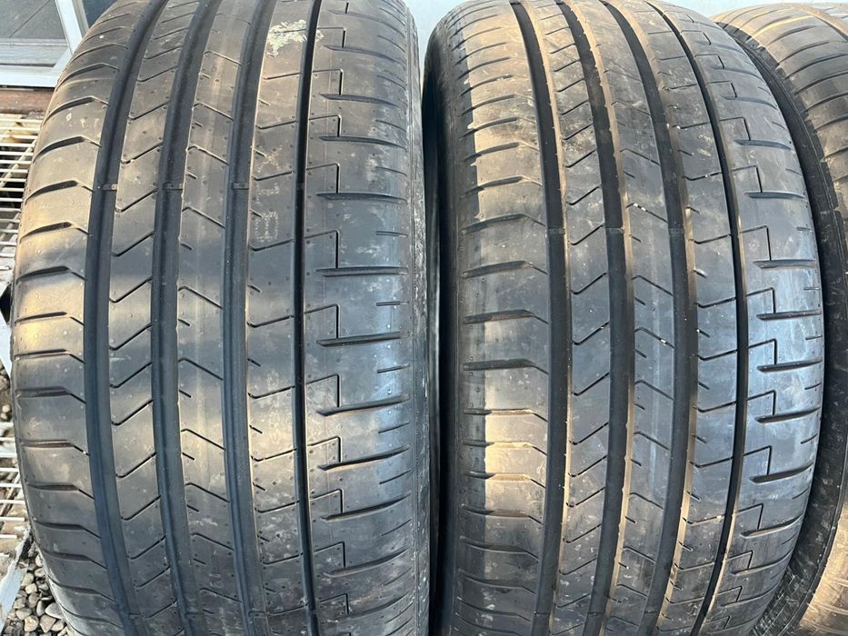 275/40 22 Anvelope de vara Pirelli(sunt noi)