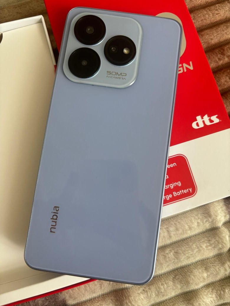 Nubia V60 Design
