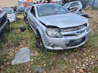 Dezmembrez Opel Tigra 1.4i, 90 cp, an 2005
