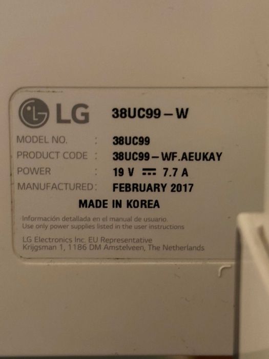 Monitor LG 37.5 inch