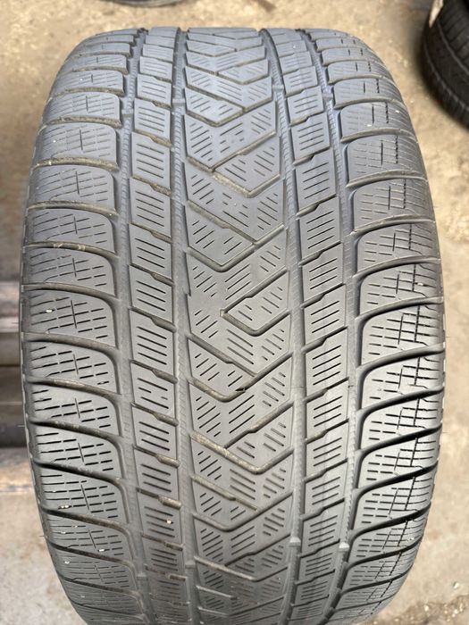 # Anvelopa iarna 315/35 r20 runflat - Pirelli Scorpion Winter