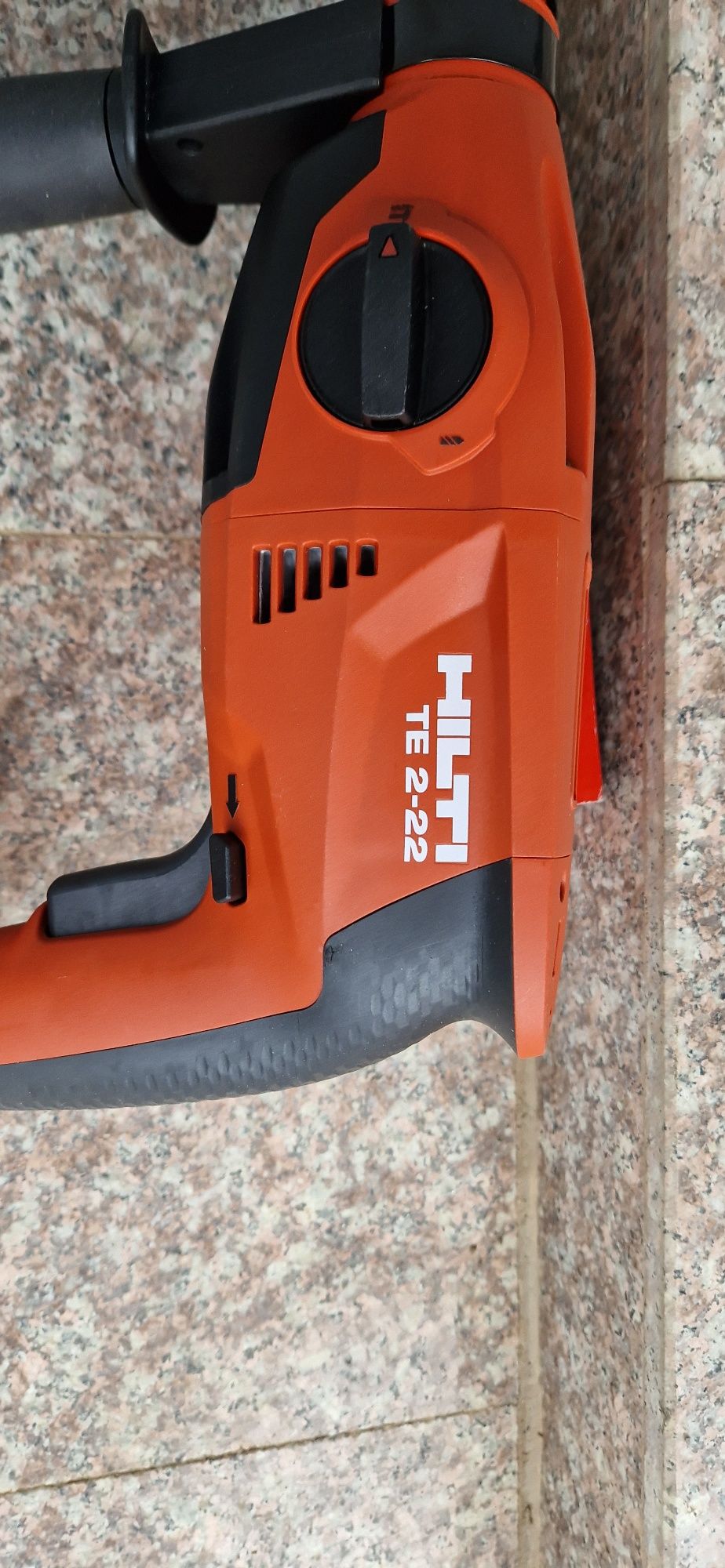 Hilti rotopercutor pe acumulatori