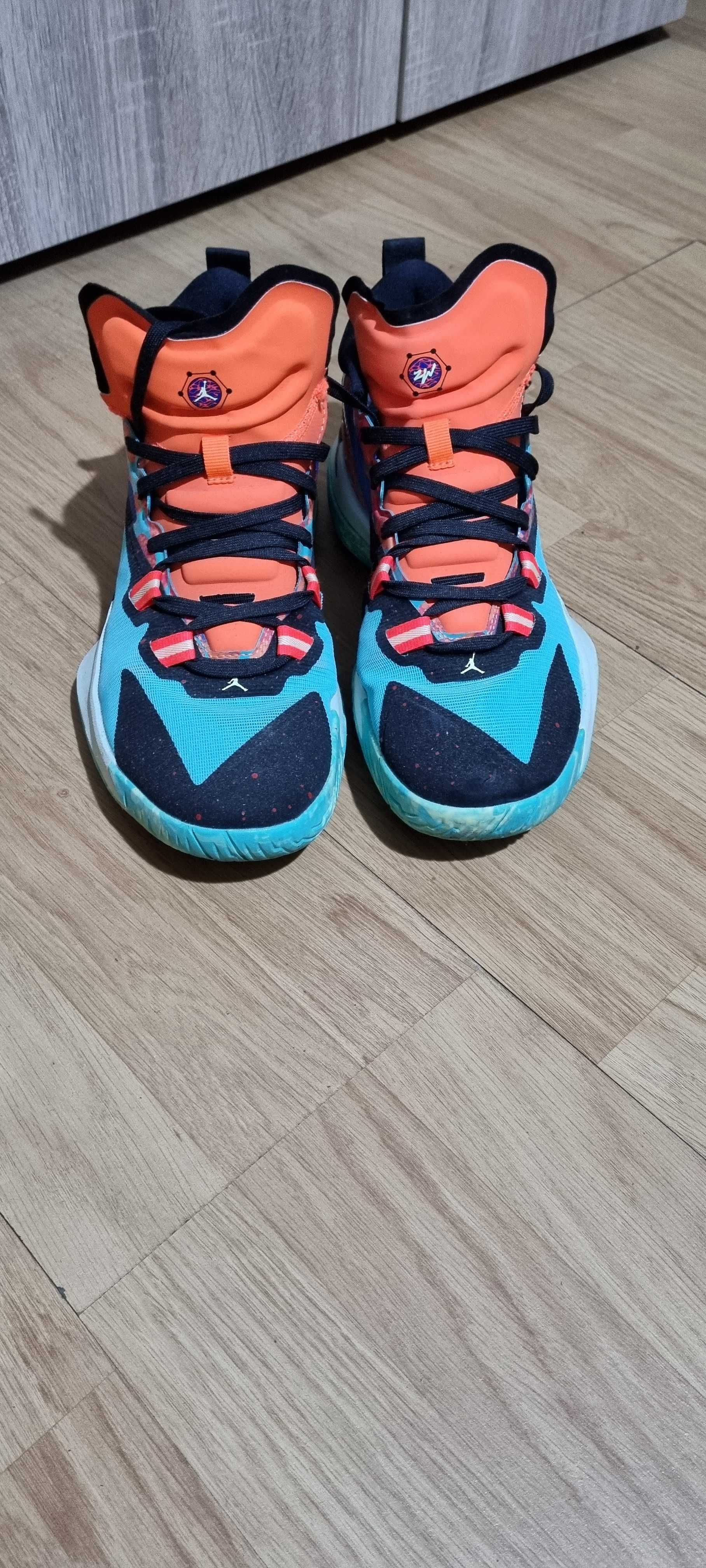 Продавам маратонки nike Jordan zion .оргинални чисто нови.