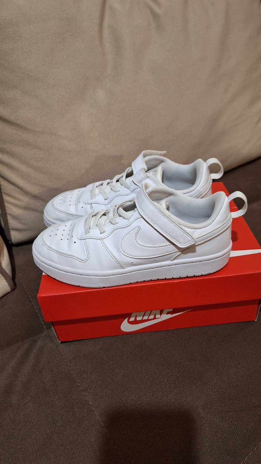 Кецове за момиче Nike