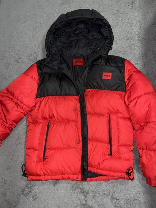 Зимно червено яке hugo boss