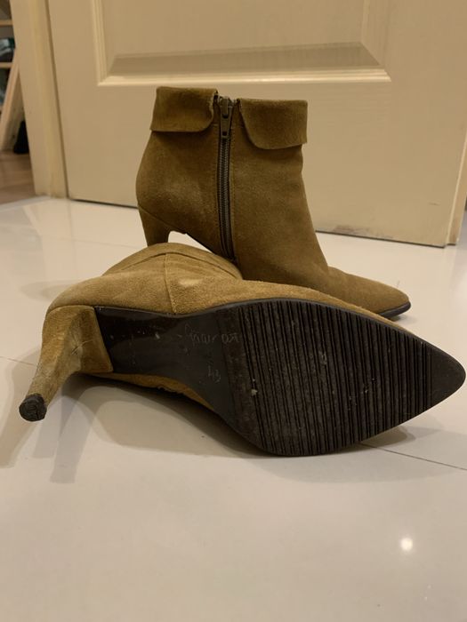 Botine cu toc piele naturala intoarsa 37