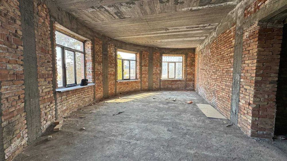 Фарғона ш. Уржуза 2 қаватда 1 хонали квартира сотилади.ID: 1516