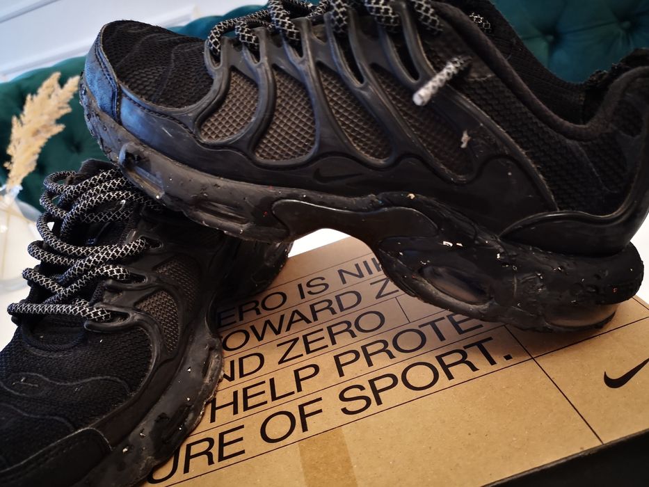 Vând Adidași Nike Black