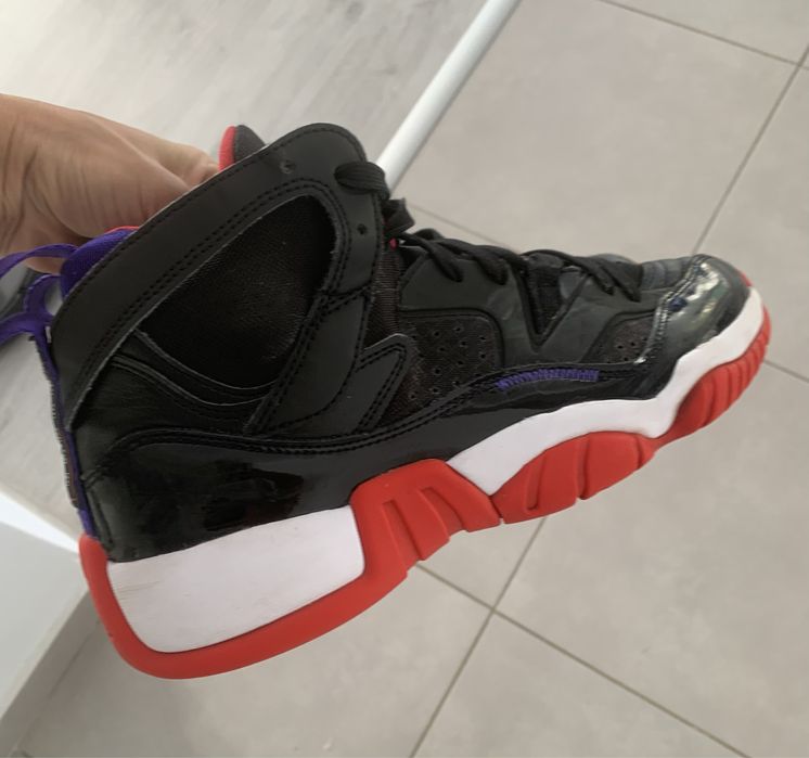 Jordan jumpman two trey raptors