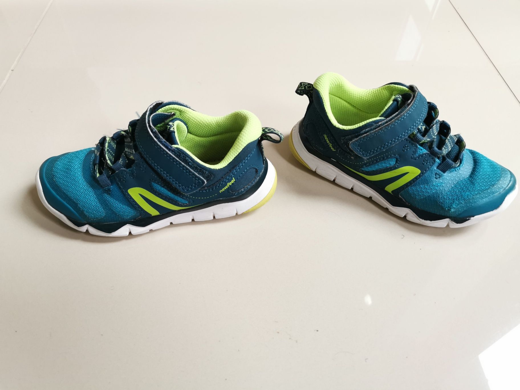 Adidasi Newfeel Decathlon