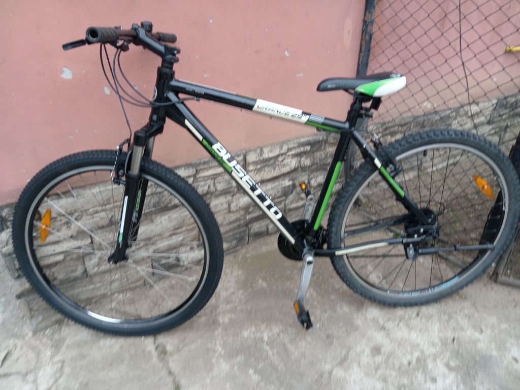 Bicicleta roti pe 29  Full shimano cadru aluminiu