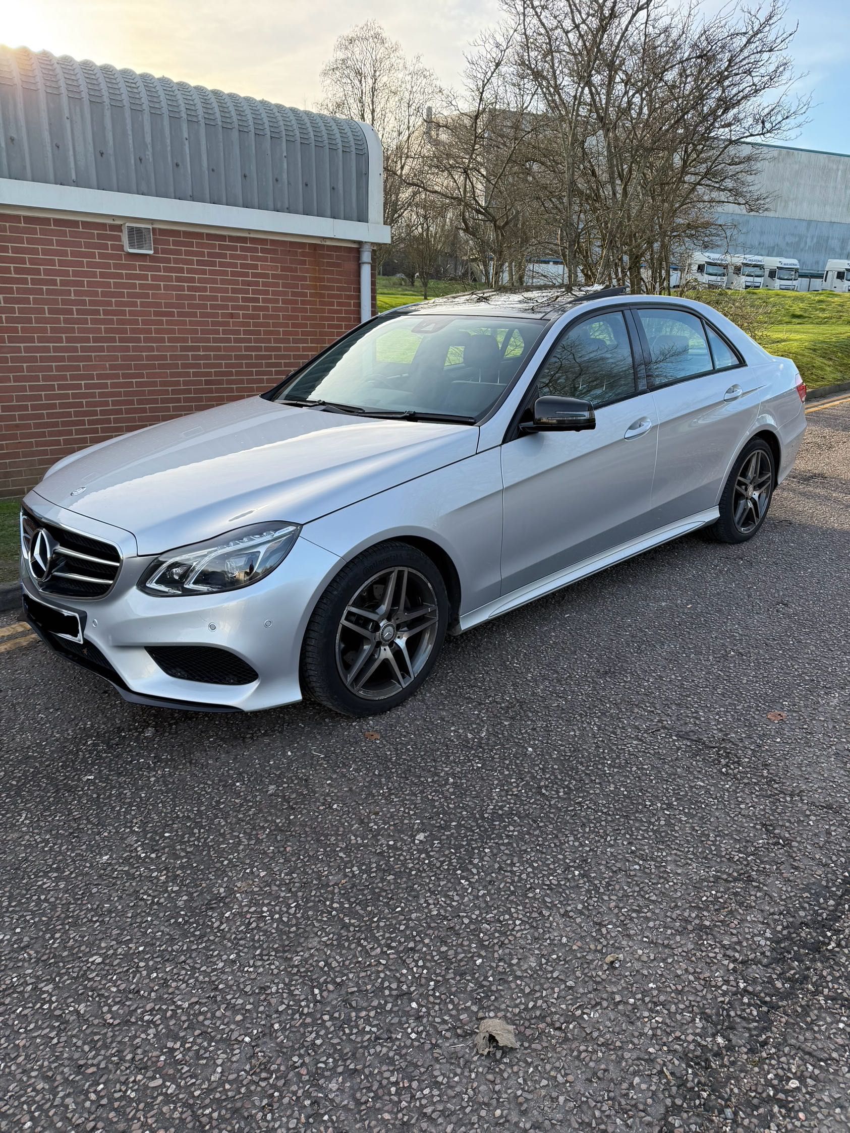 Mercedes E220 AMG night edition