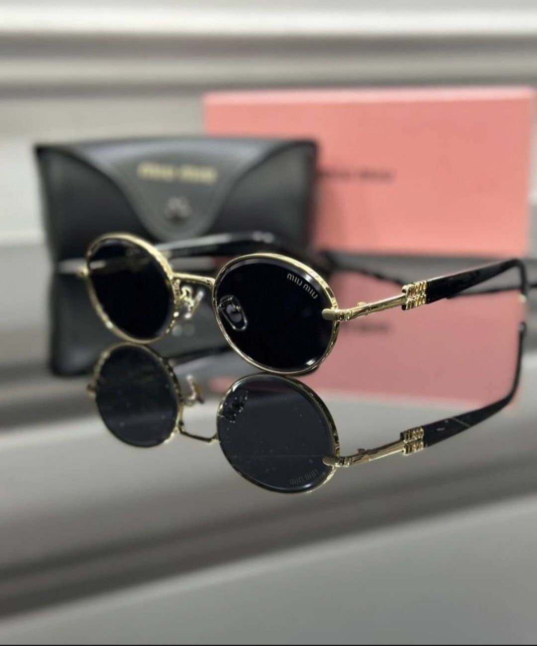 Дамски слънчеви очила MIU MIU