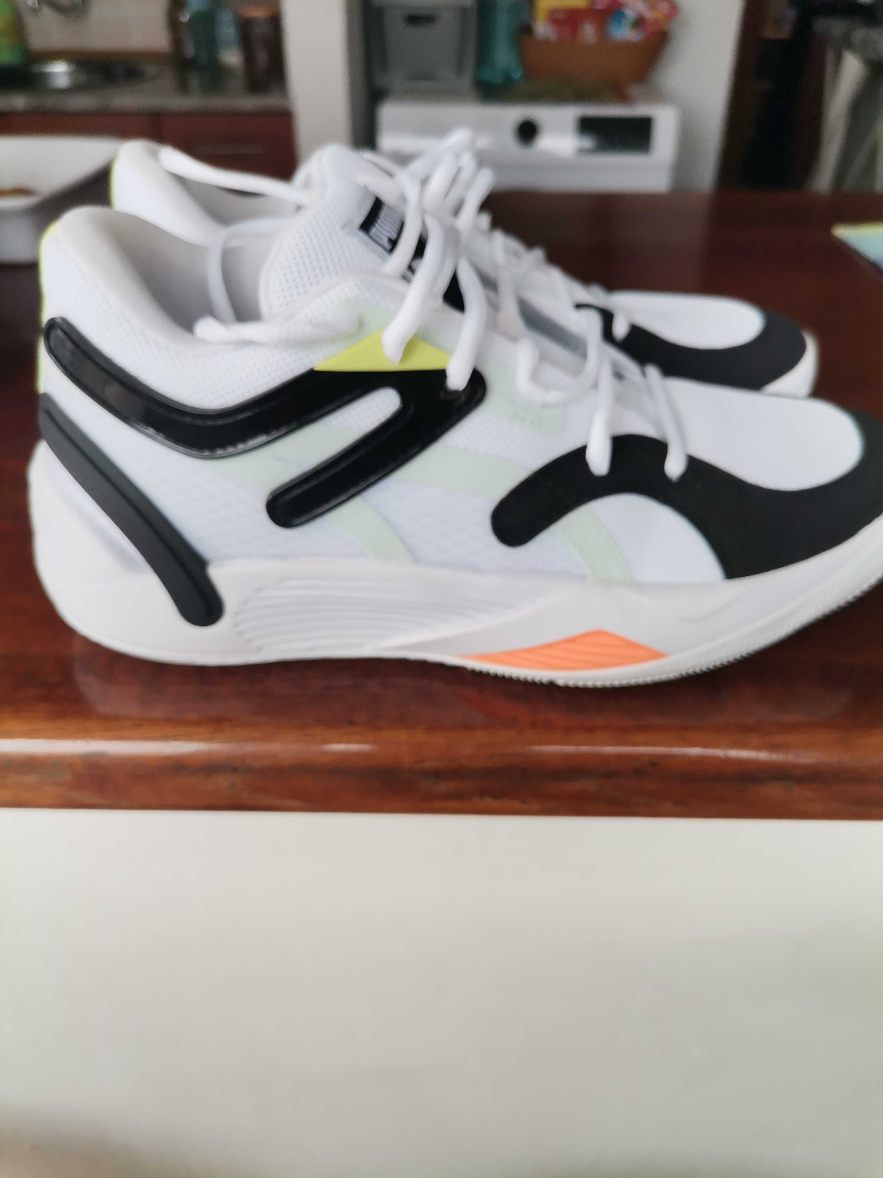 Маратонки Puma 39 номер