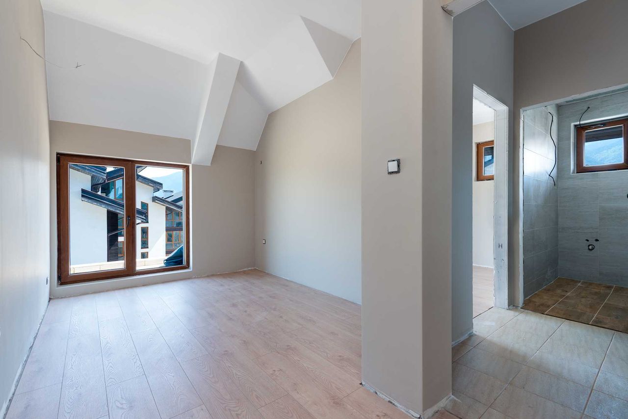 Продава се Тристаен апартамент в Банско - 84 кв.м за 538 €/кв.м - Снимка #1