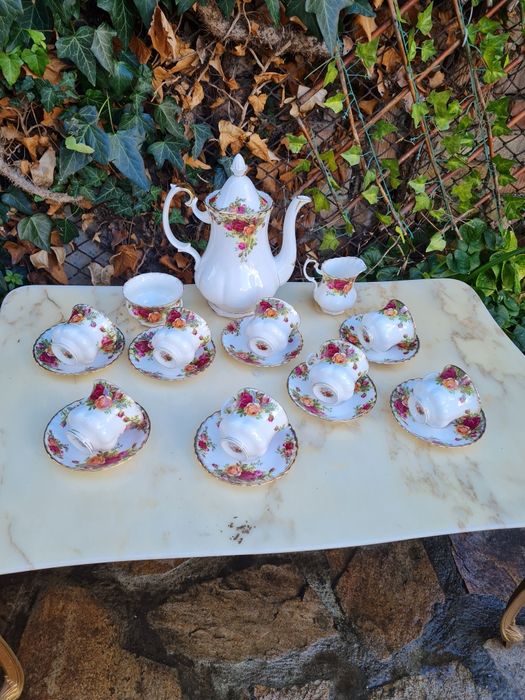 Страхотен сервиз Алберт ройял