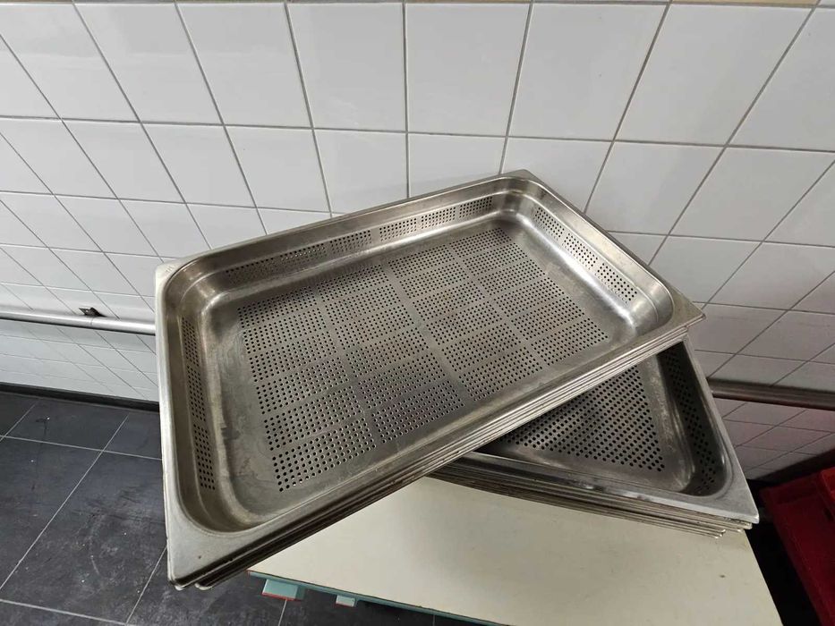 Vand tava inox GN 1/1, tava perforata profesionala