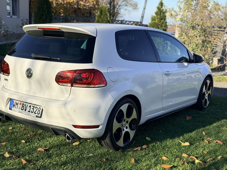 Volkswagen GOLF VI 6 GTI ( DSG, DCC, Dynaudio,  ParkAssist)