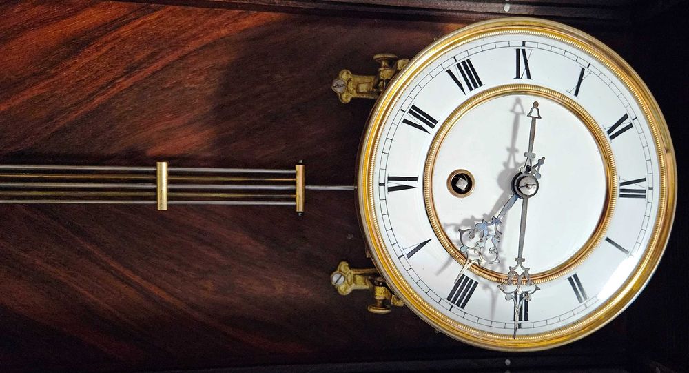 Ceas de perete cu pendula - mut