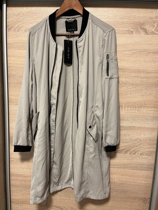 Чисто ново дамско яке Amisu, размер Л