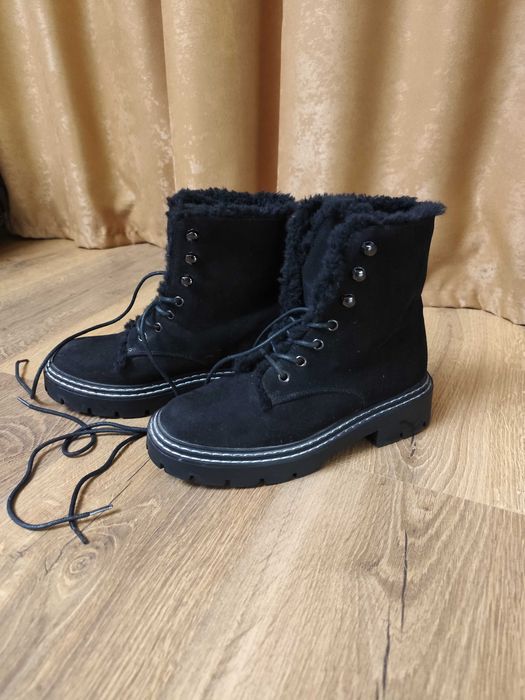 Зимни дамски боти размер 38